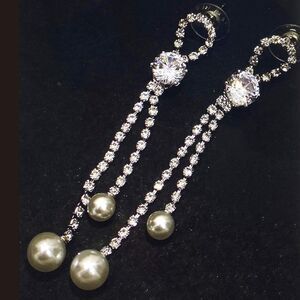 NEW Silver Dangling Long Glittery Ivory Pearl Tassel Earrings